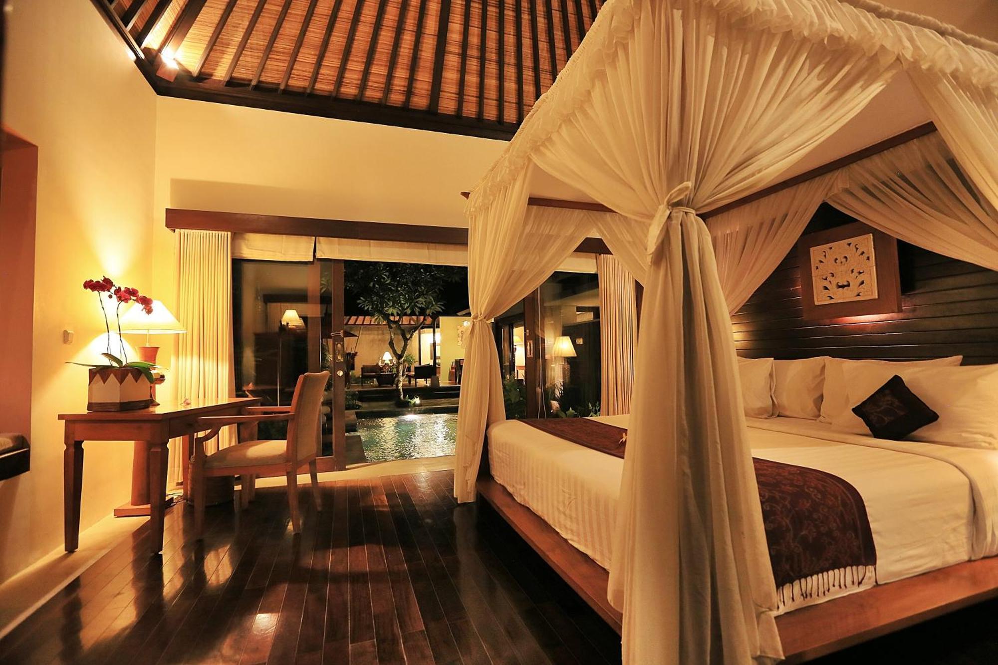 The Sanyas Suite Bali Seminyak  Room photo