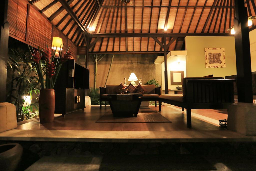 The Sanyas Suite Bali Seminyak  Room photo